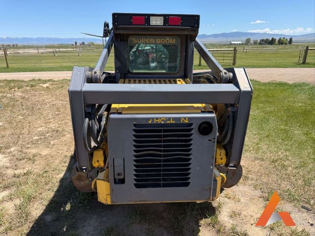 Image of New Holland LS180 equipment image 2