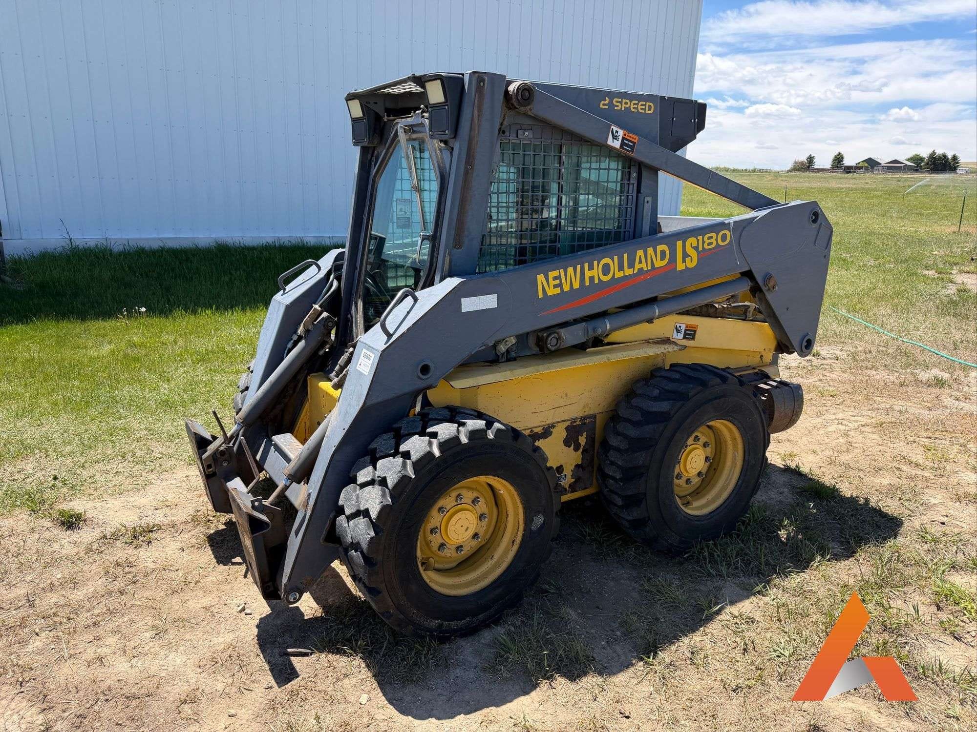 1999 New Holland LS180 Equipment Image0