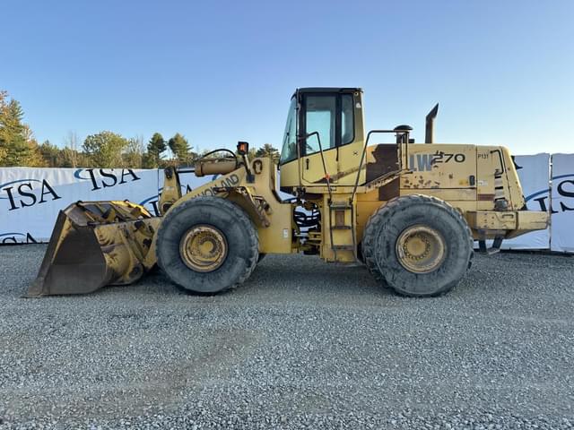 Image of New Holland LW270 equipment image 1