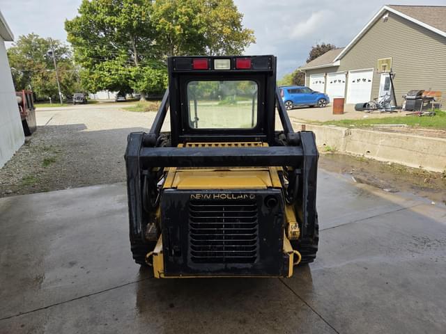 Image of New Holland LX665 equipment image 3