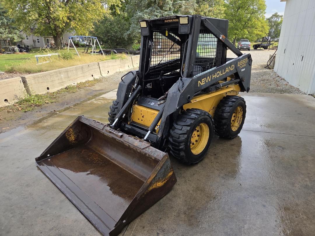 Image of New Holland LX665 Primary image