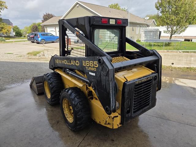 Image of New Holland LX665 equipment image 2