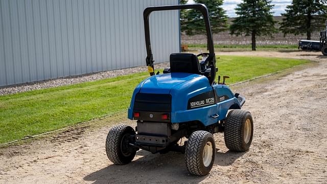 Image of New Holland MC28 equipment image 2