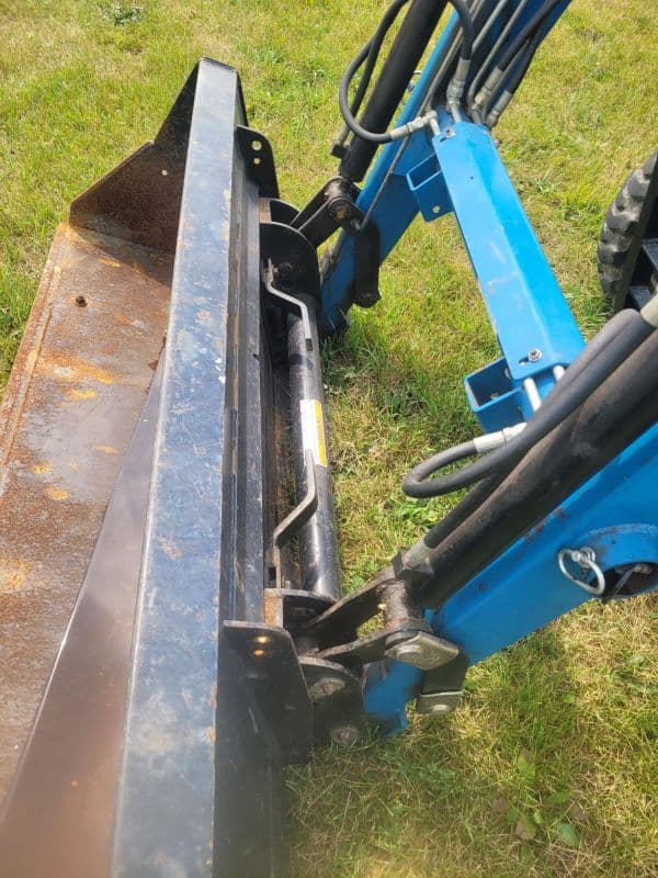 Image of New Holland TC25D equipment image 4