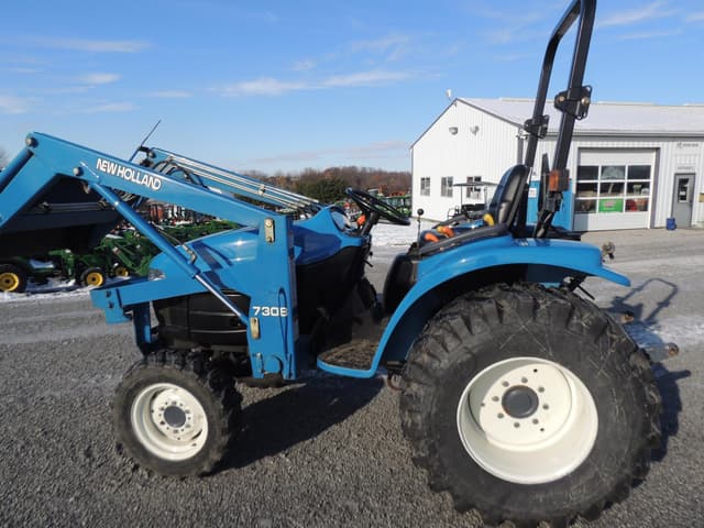 Image of New Holland TC25D equipment image 1