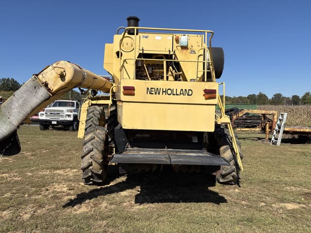 Image of New Holland TR99 equipment image 3