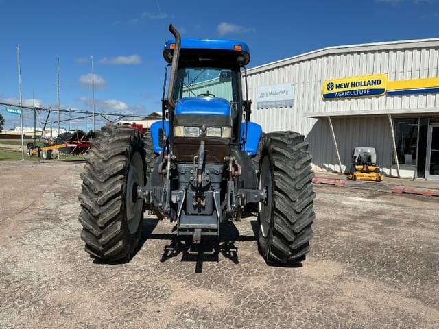 Image of New Holland TV140 equipment image 3