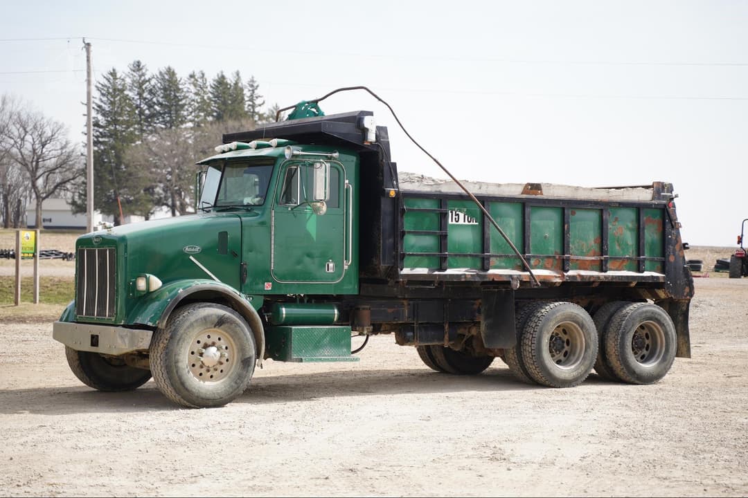 Image of Peterbilt 357 Primary image