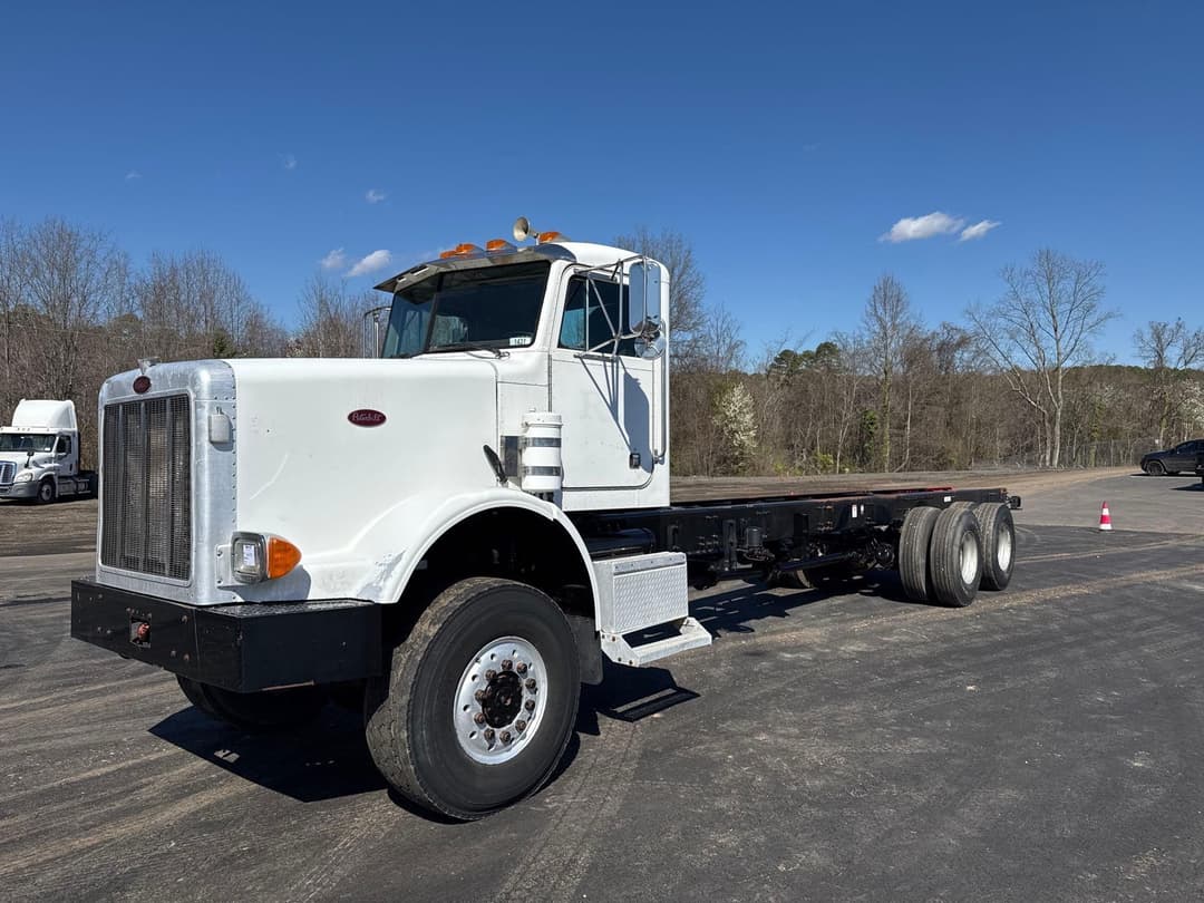 Image of Peterbilt 357 Primary image
