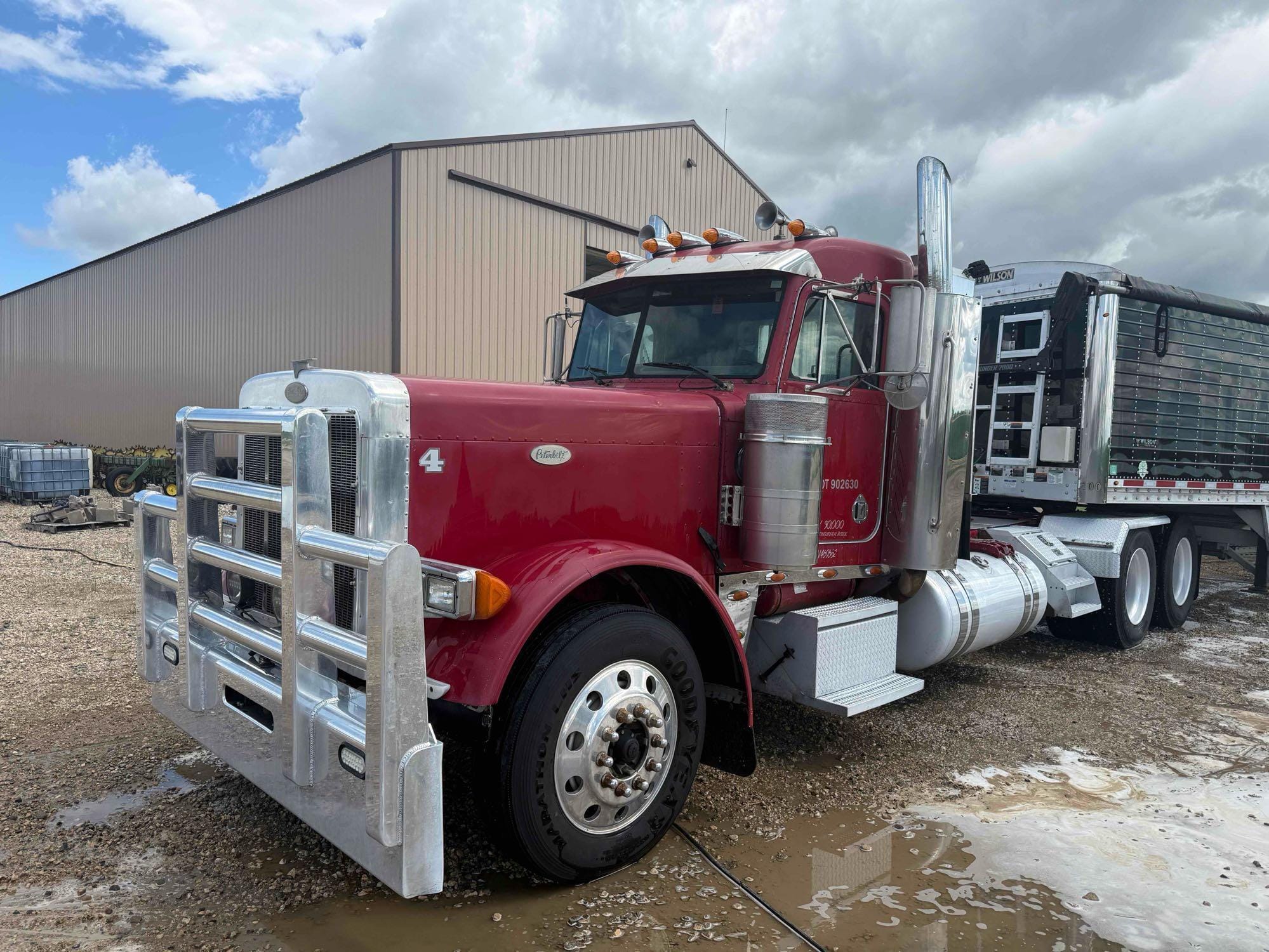 1999 Peterbilt 378 Equipment Image0