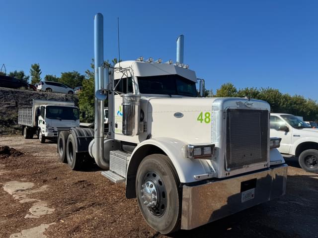 Image of Peterbilt 378 equipment image 2