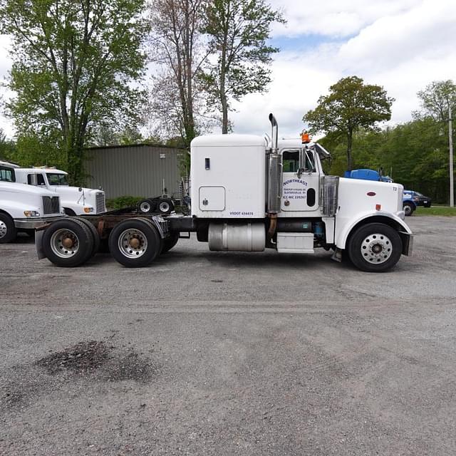Image of Peterbilt 378 equipment image 3