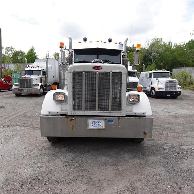 Image of Peterbilt 378 equipment image 1