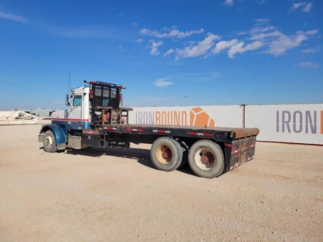 Image of Peterbilt 378 equipment image 2