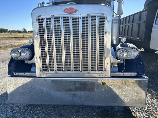 Image of Peterbilt 379 equipment image 2