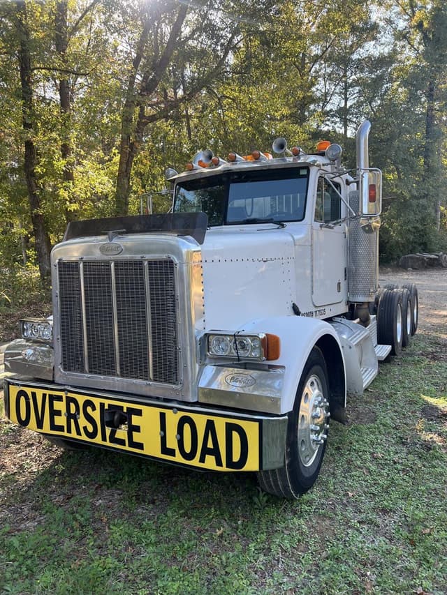 Image of Peterbilt 379 equipment image 2