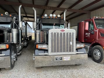 Main image Peterbilt 379