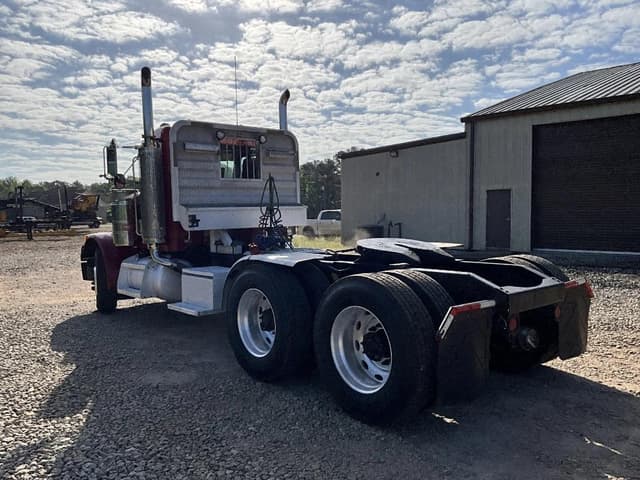Image of Peterbilt 379 equipment image 2