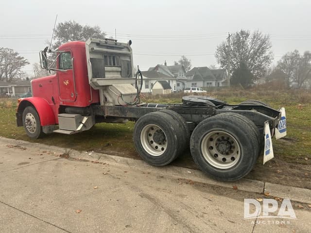 Image of Peterbilt 379 equipment image 2