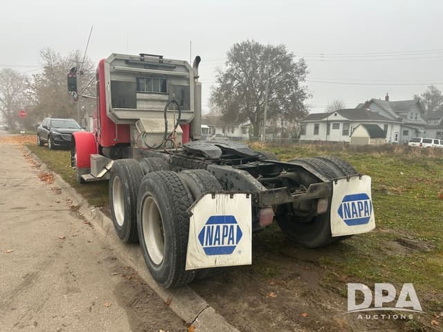 Image of Peterbilt 379 equipment image 3