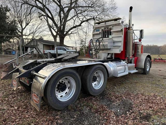 Image of Peterbilt 379 equipment image 4