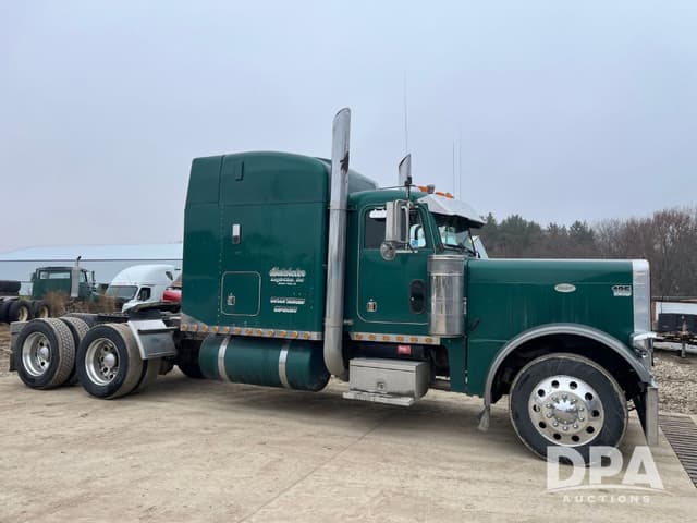 Image of Peterbilt 379 equipment image 4