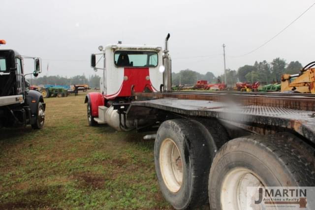 Image of Peterbilt 379 equipment image 4