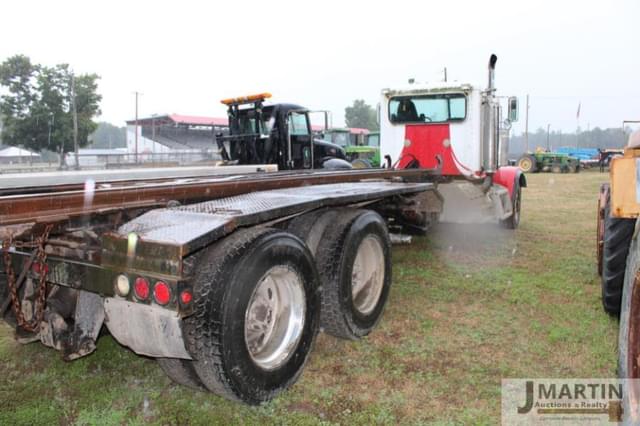 Image of Peterbilt 379 equipment image 3