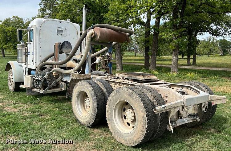 Main image Peterbilt 379 6