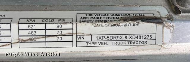 Thumbnail image Peterbilt 379 95