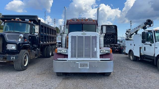 Image of Peterbilt 379 equipment image 1