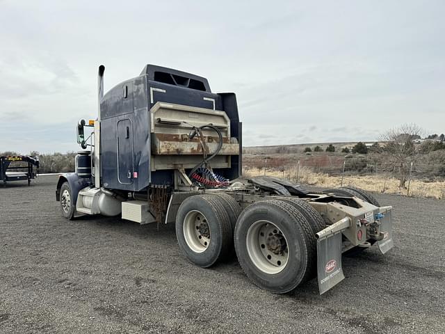 Image of Peterbilt 379 equipment image 3