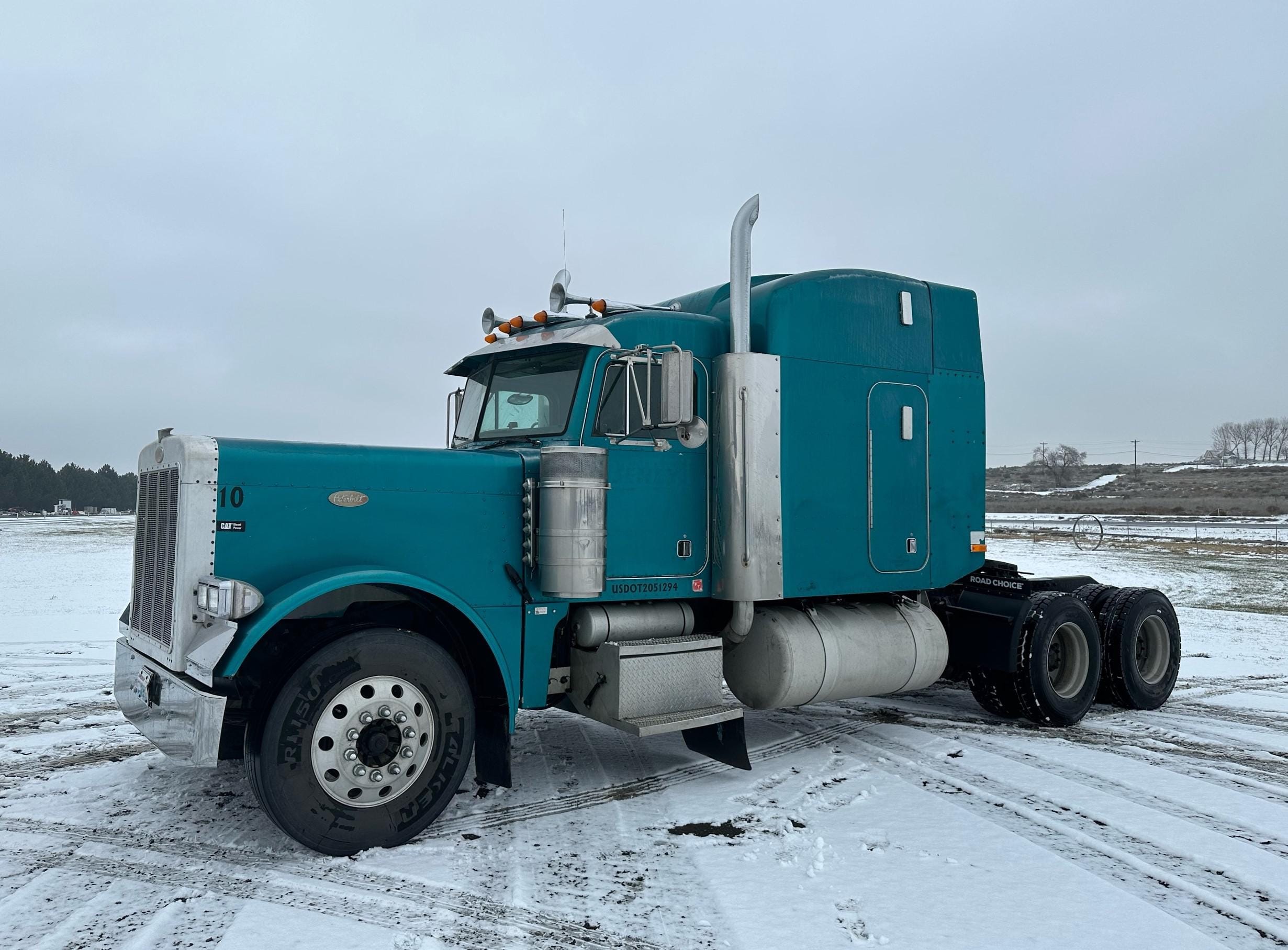 Main image Peterbilt 379