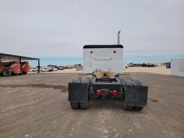 Image of Peterbilt 379 equipment image 3