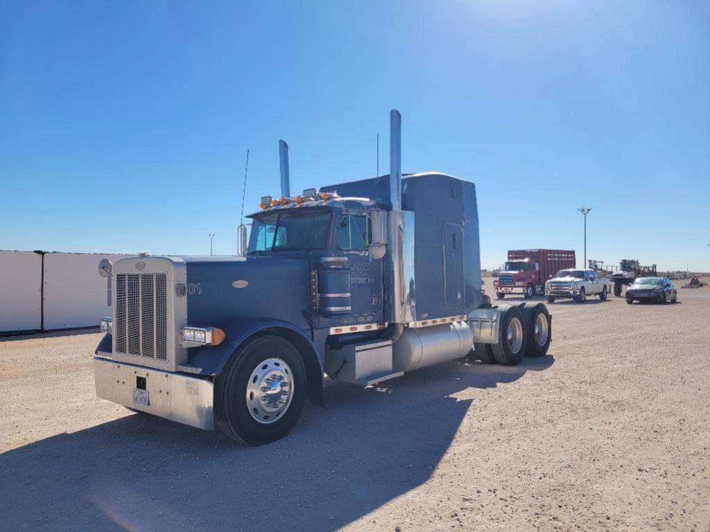 Image of Peterbilt 379 Primary image