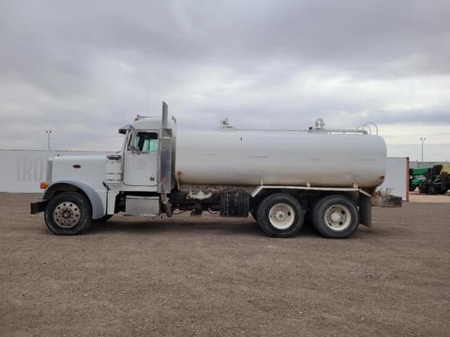 Image of Peterbilt 379 equipment image 1
