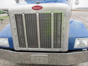 Main image Peterbilt 385 13