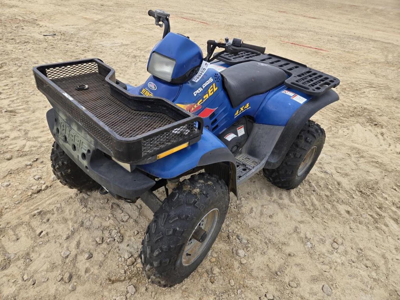 1999 Polaris Magnum 500 Equipment Image0