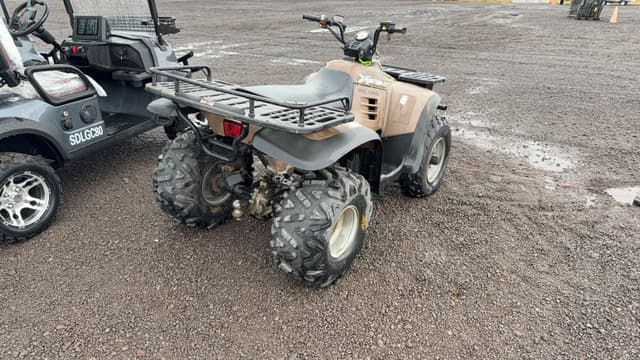 Image of Polaris Xpedition 425 equipment image 4