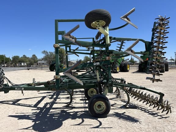 Image of Quinstar FM28 equipment image 1