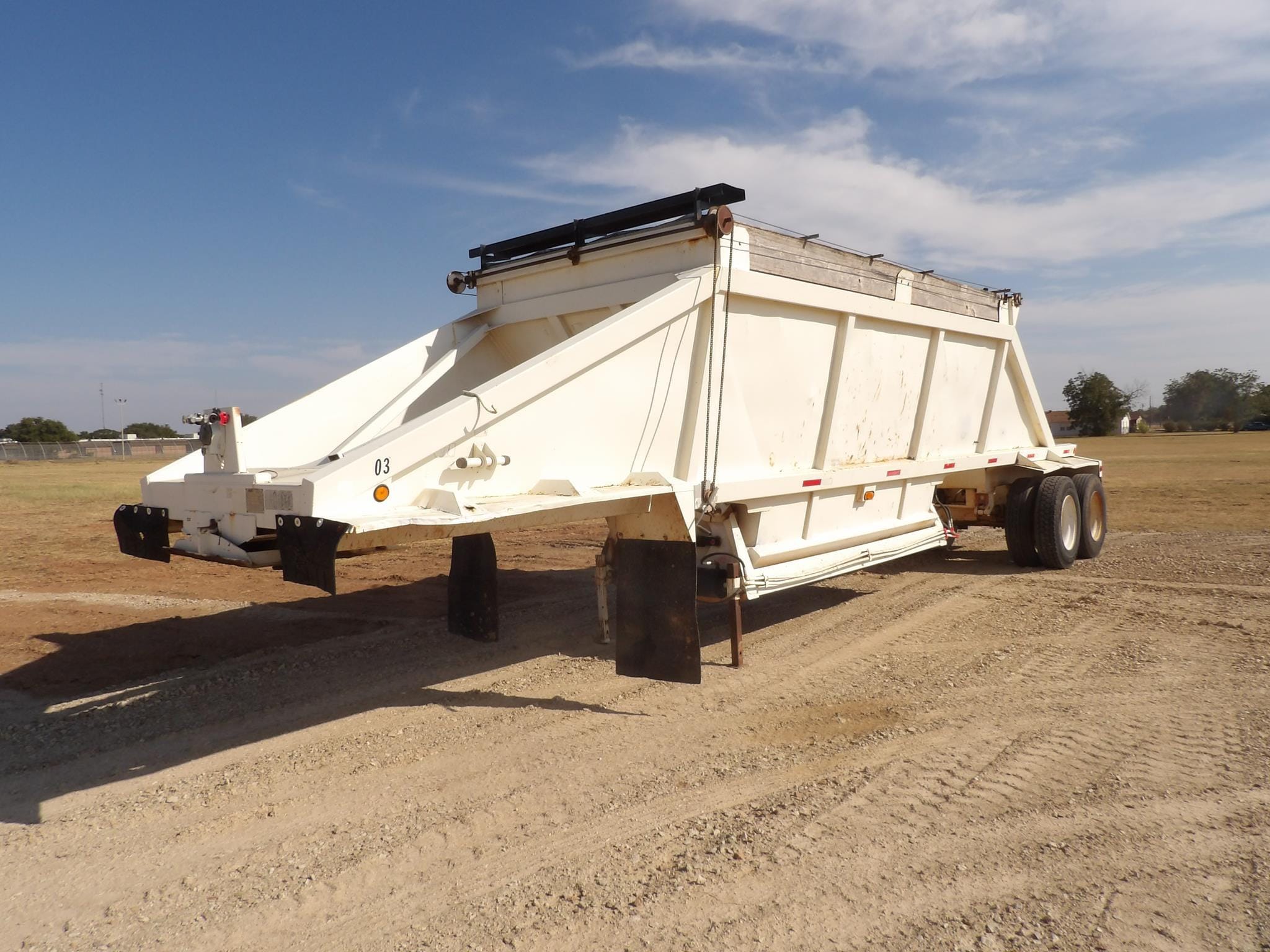 1999 Red River BD234 Equipment Image0