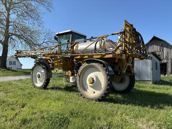 Image of Ag-Chem RoGator 854 equipment image 2