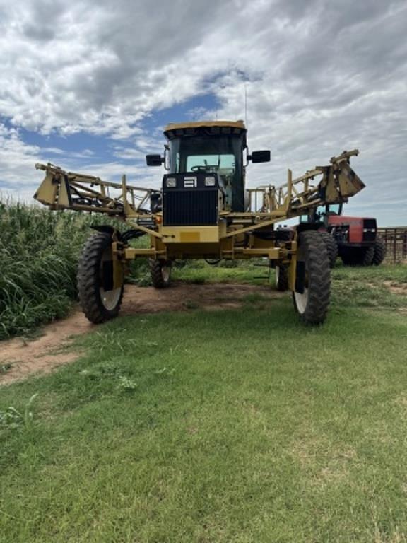 Image of Ag-Chem RoGator 854 equipment image 3