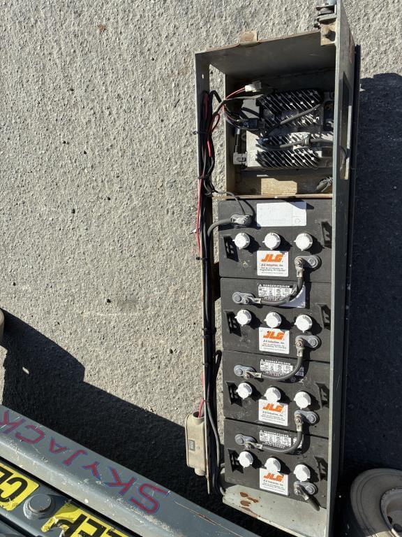 Image of Sky Jack SJIII4626 equipment image 4