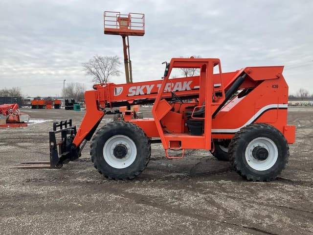 Image of Skytrak 6036 equipment image 1