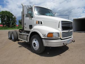 1999 Sterling AT9500 Image