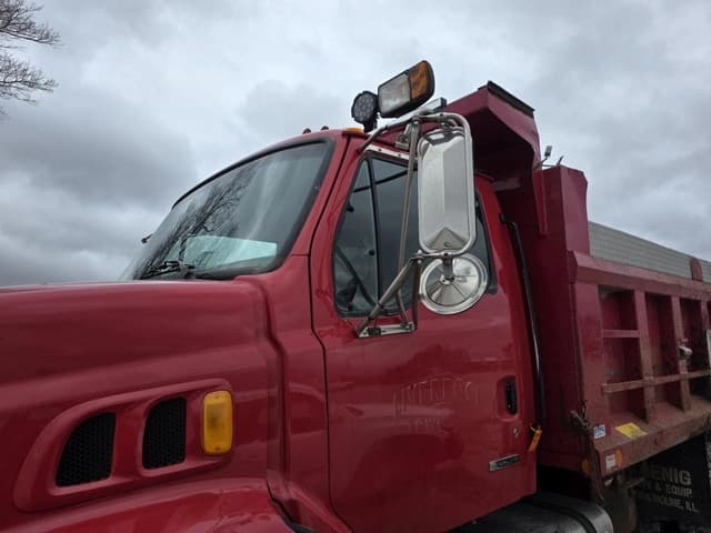 Image of Sterling L-Series Dump Truck equipment image 2