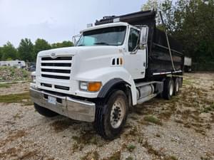 1999 Sterling L9511 Image