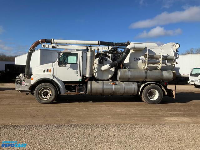 Image of Sterling Vactor 2100 equipment image 1