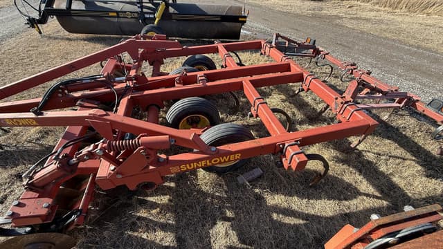 Image of Sunflower 4212-11 equipment image 3